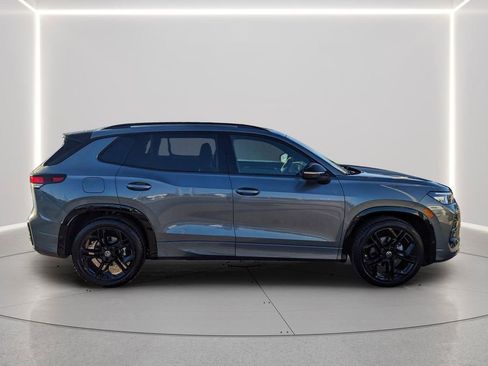 New 2026 Volkswagen Tiguan SE R-Line image 7