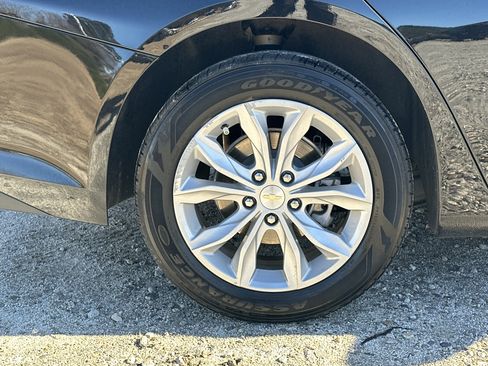 Used 2025 Chevrolet Malibu LT image 17