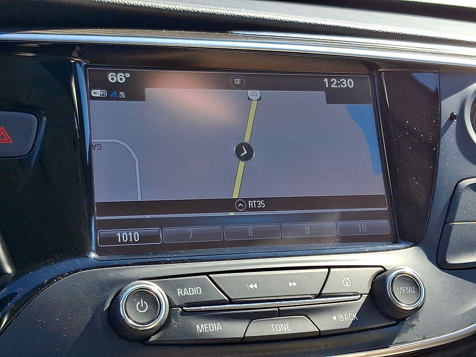Used 2019 Buick Envision Essence AWD/4WD image 16