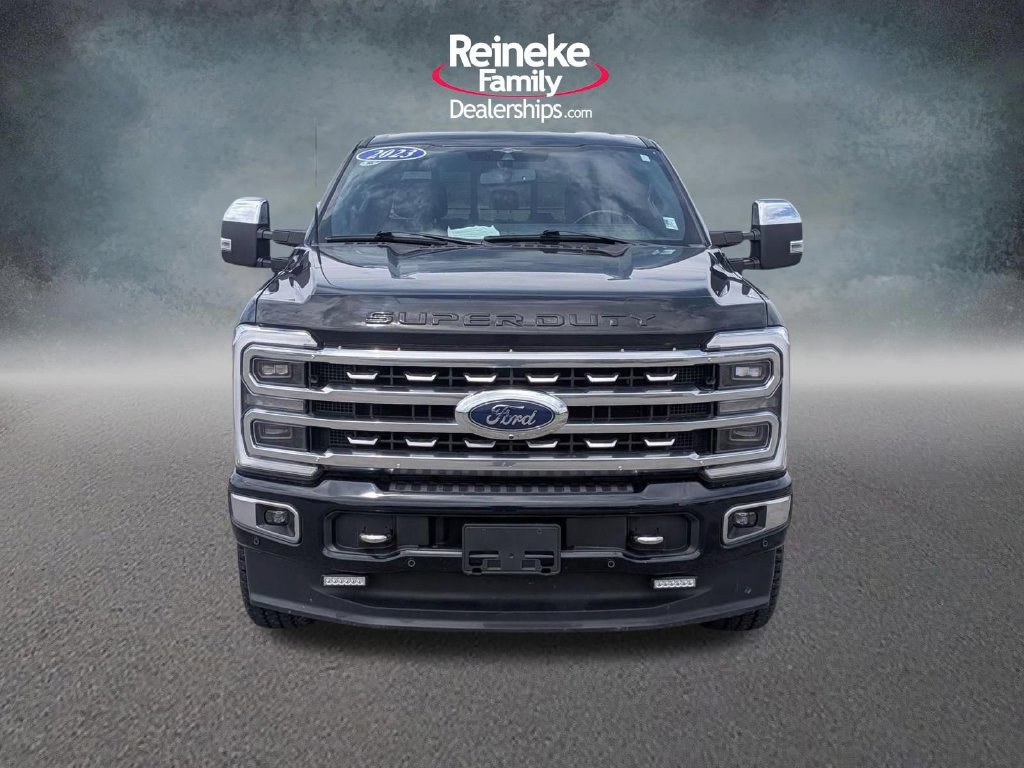 Used 2023 Ford F250 Platinum AWD/4WD image 2