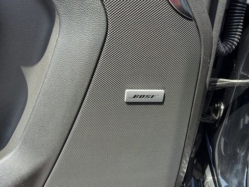 Used 2025 GMC Yukon Denali AWD/4WD image 16