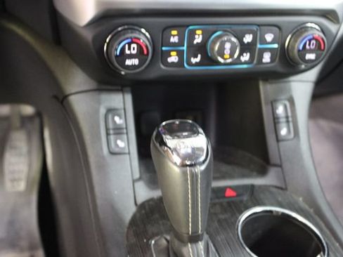 Used 2018 GMC Acadia SLT AWD/4WD image 19