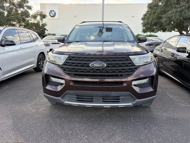 Used 2020 Ford Explorer XLT w/ Equipment Group 202A AWD/4WD image 2