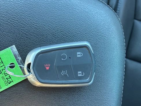 Used 2023 Cadillac XT5 Sportv w/ Technology Package image 29