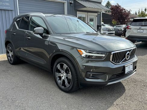 Used 2019 Volvo XC40 T5 Inscription AWD/4WD image 6