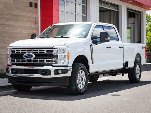 Used 2023 Ford F350 XLT w/ 360-Degree Camera Package AWD/4WD image 8