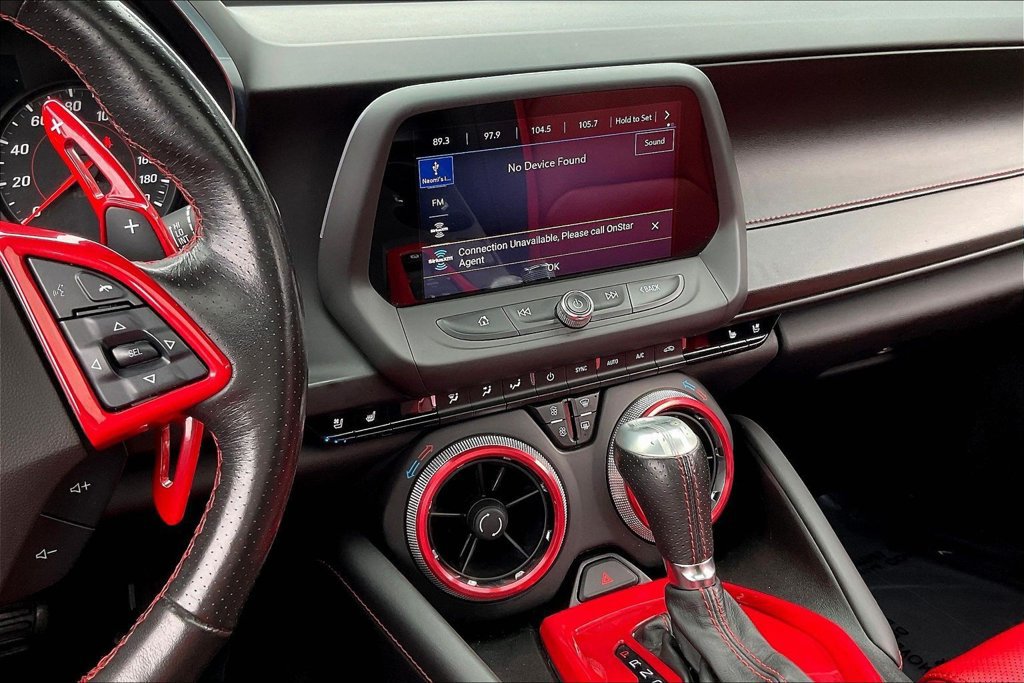 Used 2021 Chevrolet Camaro SS RWD image 9