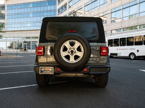 Used 2020 Jeep Wrangler Unlimited Sport S AWD/4WD image 4