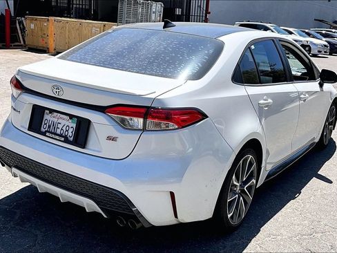 Used 2021 Toyota Corolla SE w/ SE Premium Package FWD image 4