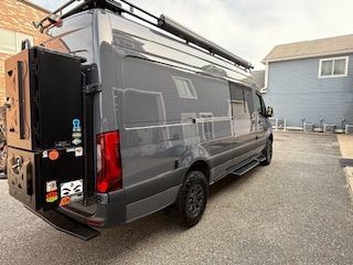 Used 2021 Mercedes-Benz Sprinter 2500 image 6