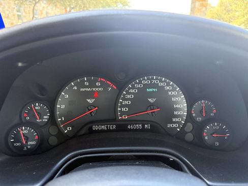 Used 2004 Chevrolet Corvette Coupe w/ Roof Package image 15