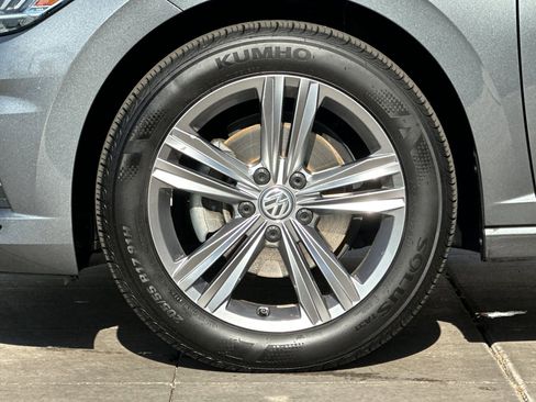 Used 2019 Volkswagen Jetta R-Line w/ R-Line Cold Weather Package image 25