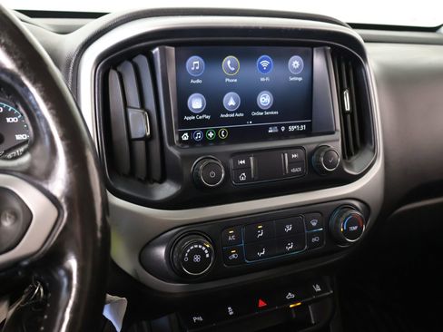 Used 2022 Chevrolet Colorado LT w/ Fleet Safety Package image 5