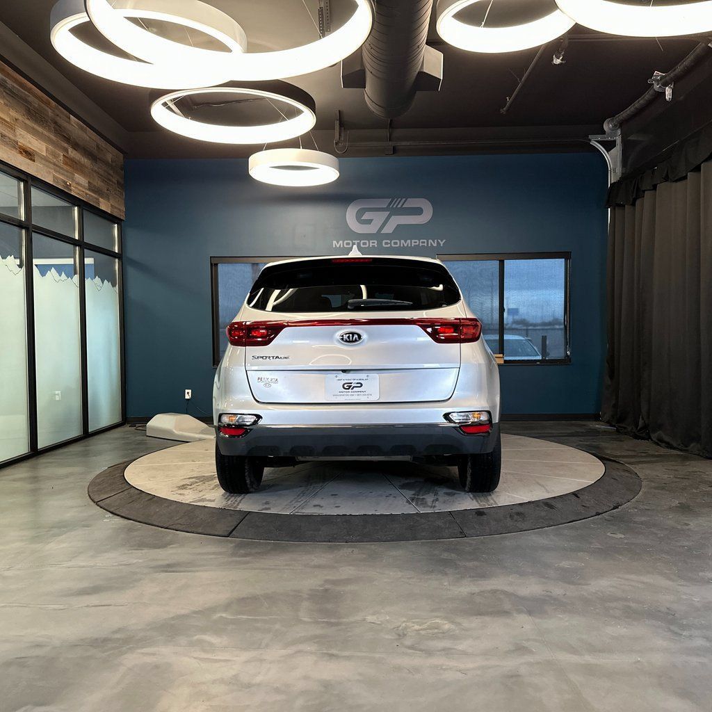 Used 2020 Kia Sportage LX AWD/4WD image 4