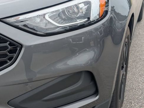 Used 2024 Ford Edge SE AWD/4WD image 9