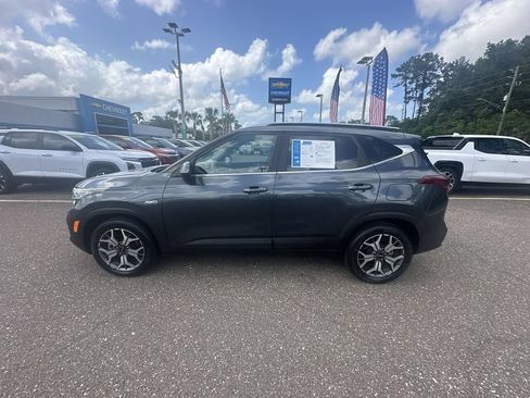Used 2023 Kia Seltos EX AWD/4WD image 13