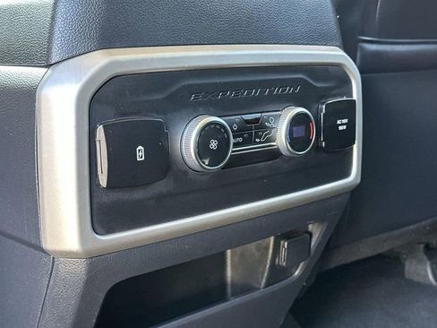 Used 2024 Ford Expedition Max XLT image 41