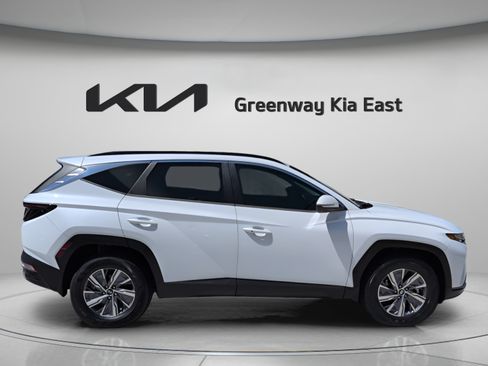 Used 2022 Hyundai Tucson Blue AWD/4WD image 5