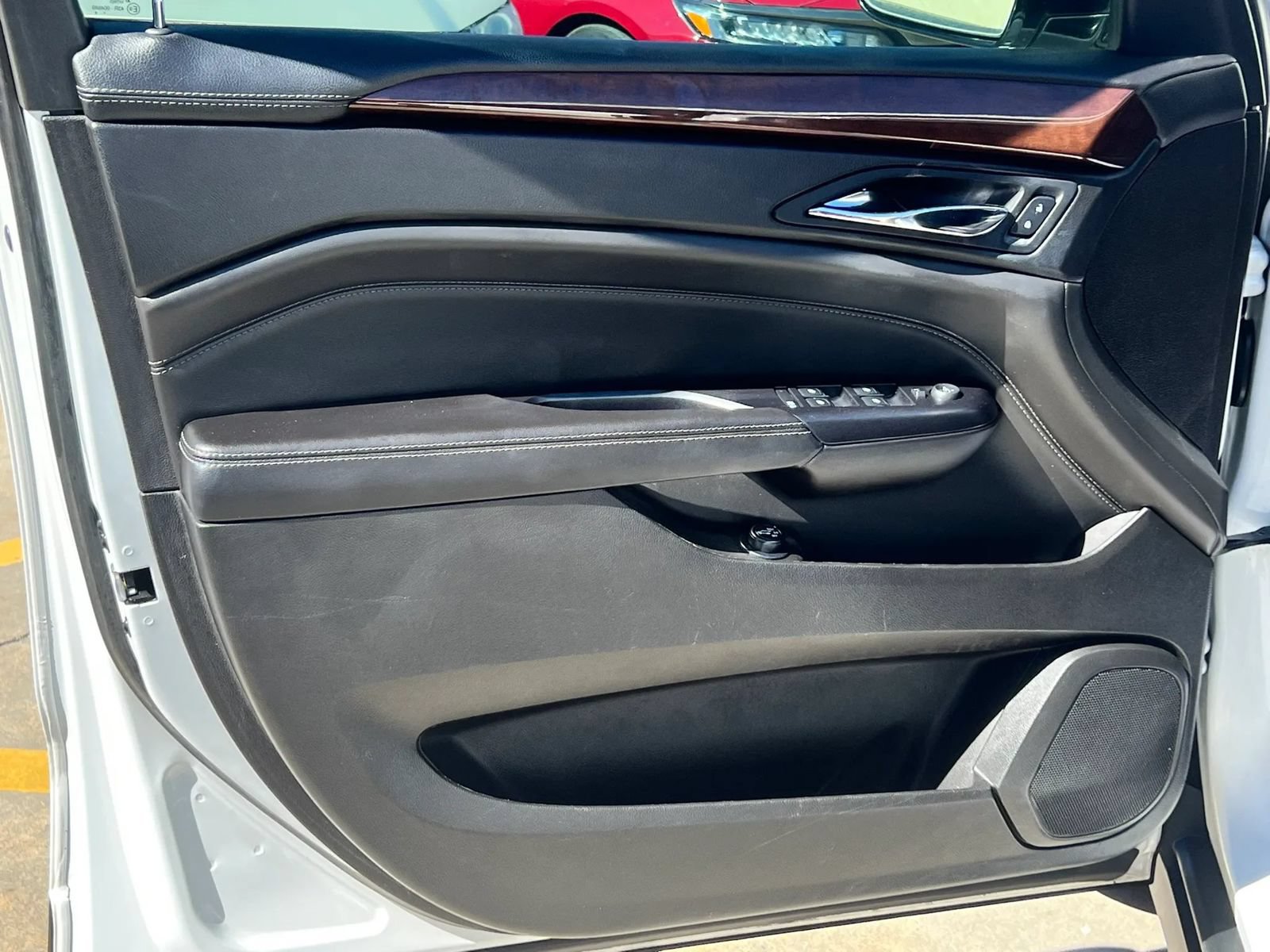 Used 2014 Cadillac SRX Luxury w/ Driver Awareness Package FWD image 8