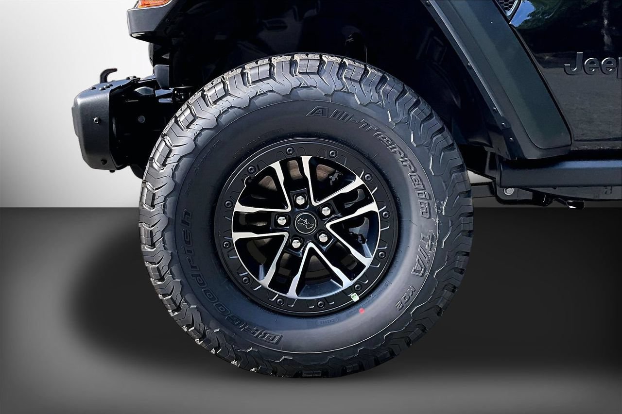 New 2026 Jeep Wrangler Unlimited Rubicon 392 w/ Quick Order Package 27X Moab AWD/4WD image 28