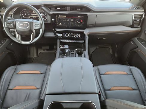 Used 2025 GMC Sierra 1500 AT4 AWD/4WD image 23