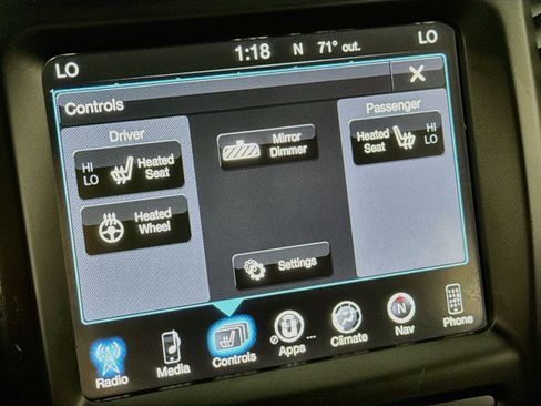 Used 2018 Jeep Cherokee Limited AWD/4WD image 4