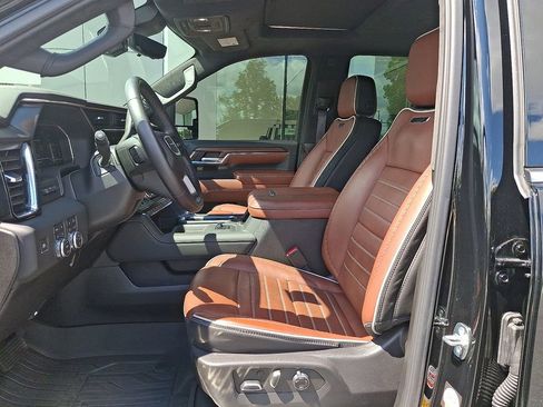 Used 2024 GMC Sierra 2500 Denali Ultimate AWD/4WD image 13