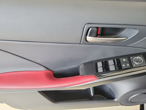 Used 2025 Lexus IS 350 F Sport RWD image 18