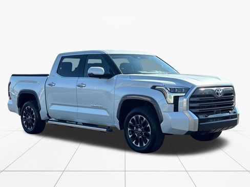 Used 2023 Toyota Tundra Limited AWD/4WD image 8