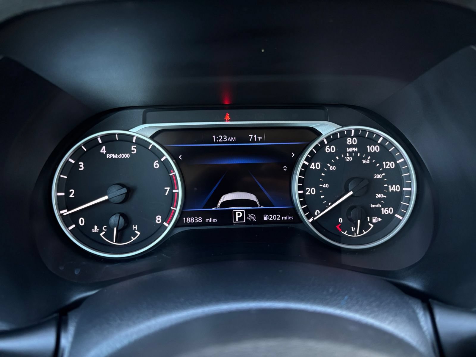 Used 2025 Nissan Sentra SV FWD image 38