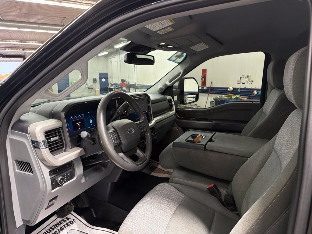 Used 2023 Ford F250 XLT w/ XLT Premium Package AWD/4WD image 20