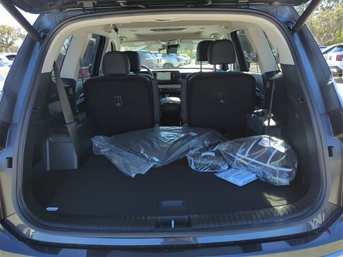 New 2025 Kia Telluride S image 10