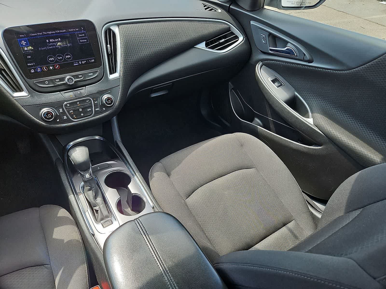 Used 2023 Chevrolet Malibu LT FWD image 12