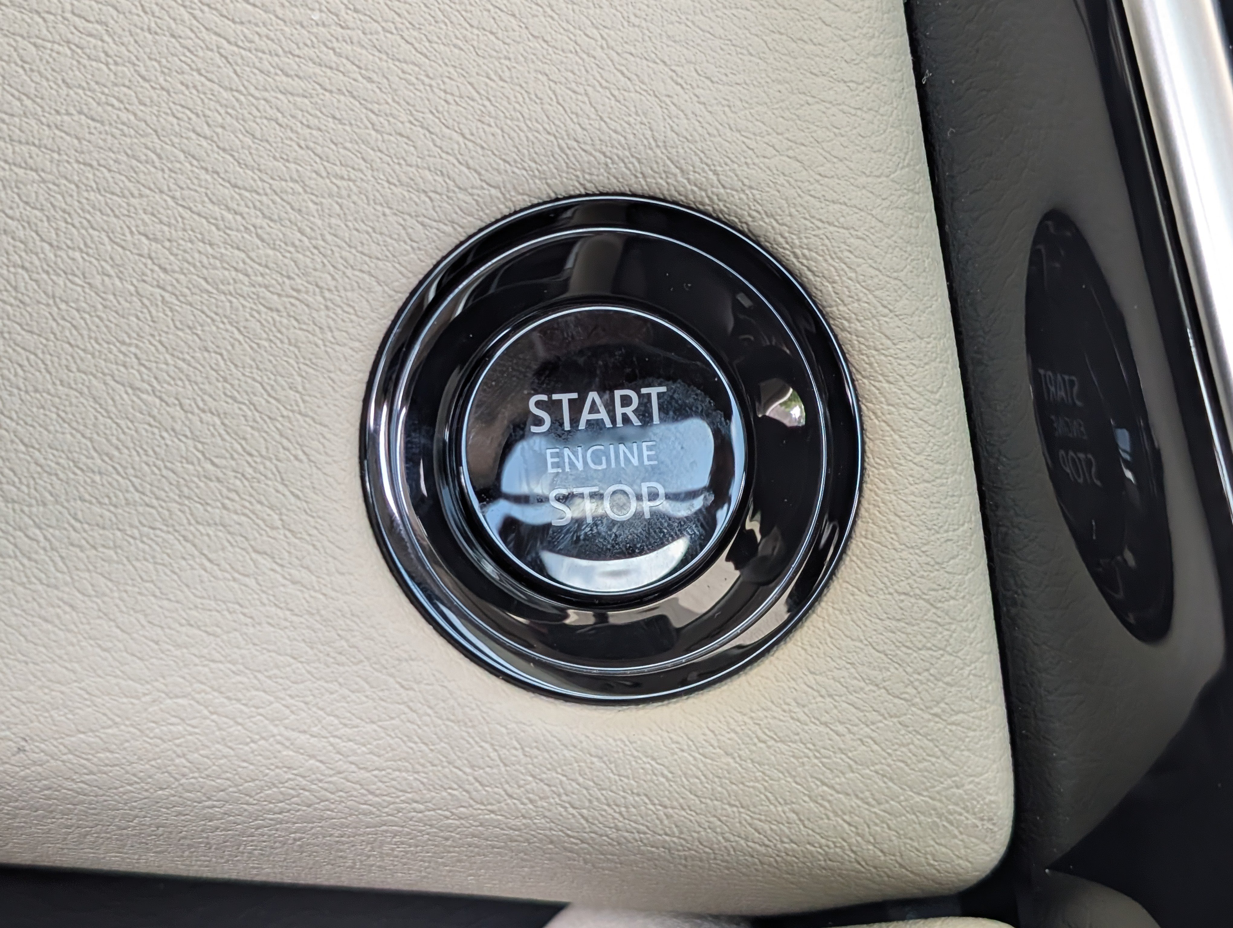 Used 2026 Nissan Armada Platinum RWD image 36