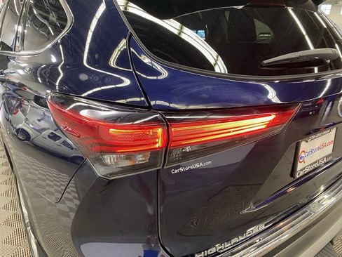 Used 2022 Toyota Highlander Platinum image 7