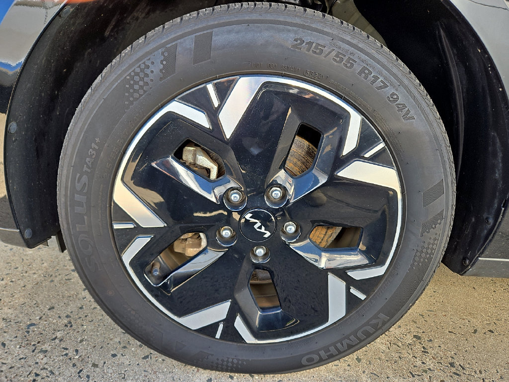 Used 2024 Kia Niro Wind w/ Wind Preserve Package FWD image 9