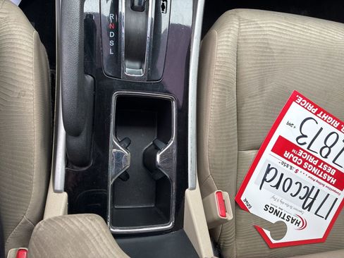 Used 2017 Honda Accord LX image 21