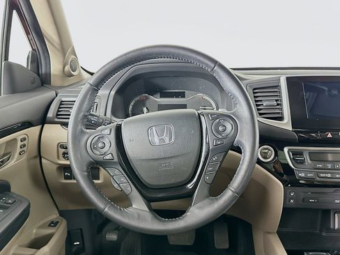 Used 2016 Honda Pilot Elite image 18
