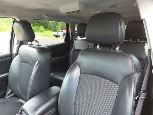 Used 2018 Dodge Journey Crossroad AWD/4WD image 17
