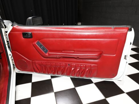 Used 1991 Ford Mustang LX RWD image 45