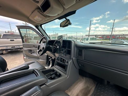 Used 2004 Chevrolet Silverado 2500 LT w/ Skid Plate Package AWD/4WD image 58