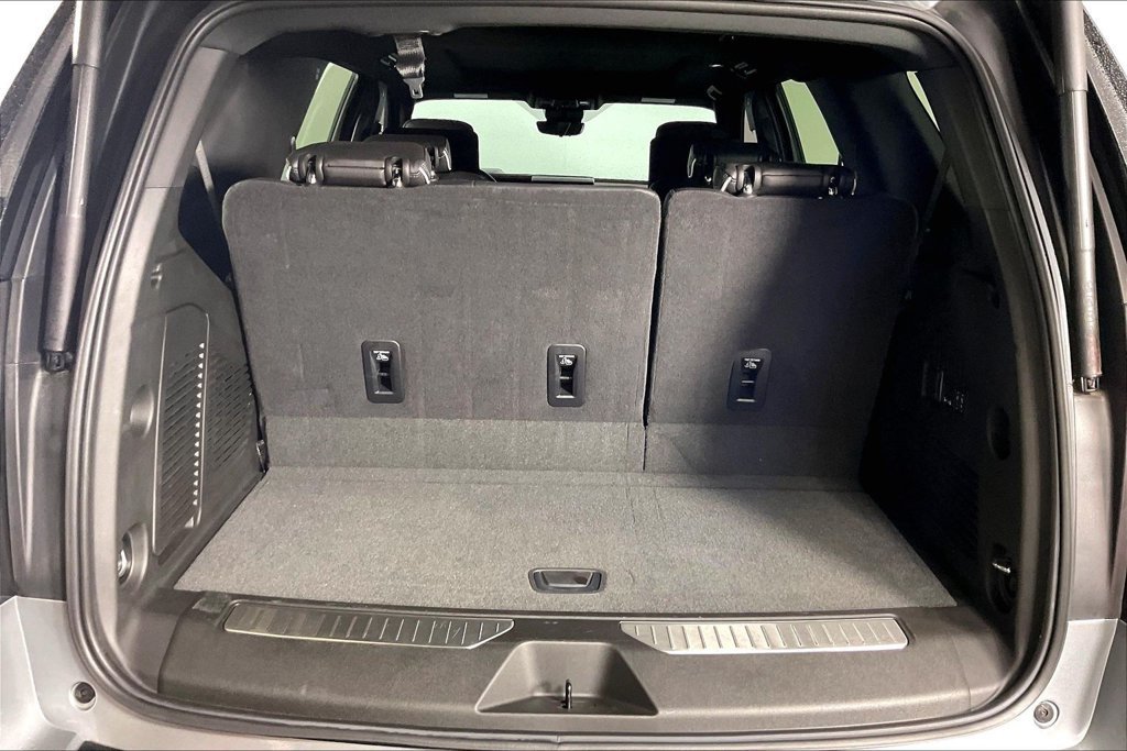 Used 2025 GMC Yukon AT4 Ultimate w/ LPO, Floor Liner Package AWD/4WD image 27