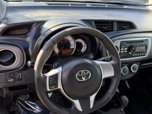 Used 2012 Toyota Yaris LE image 12