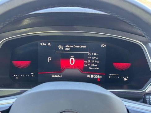 Used 2022 Volkswagen Tiguan SE R-Line image 22