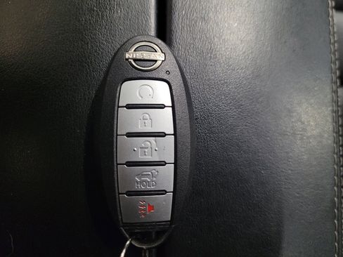 Used 2022 Nissan Rogue SV w/ SV Premium Package AWD/4WD image 32