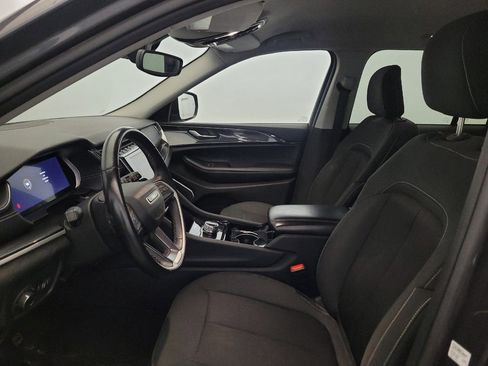 Used 2022 Jeep Grand Cherokee Laredo w/ Luxury Tech Group I AWD/4WD image 17