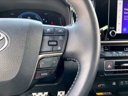 Certified 2025 Toyota Camry SE w/ Convenience Package FWD image 24