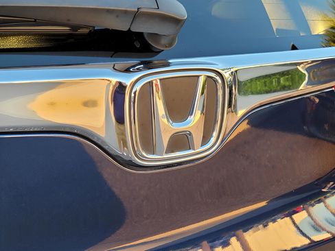 Used 2017 Honda CR-V Touring image 32