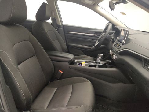 Used 2021 Nissan Altima 2.5 SV w/ SV Premium Package FWD image 21