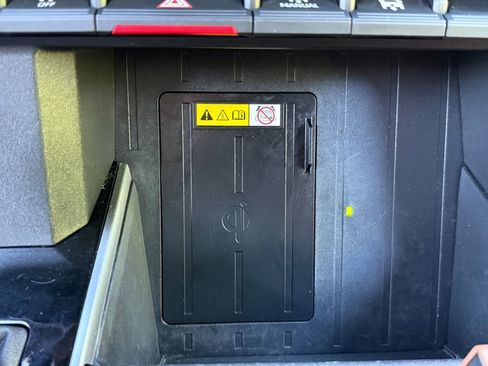 Used 2022 Toyota Tundra 1794 Edition image 31